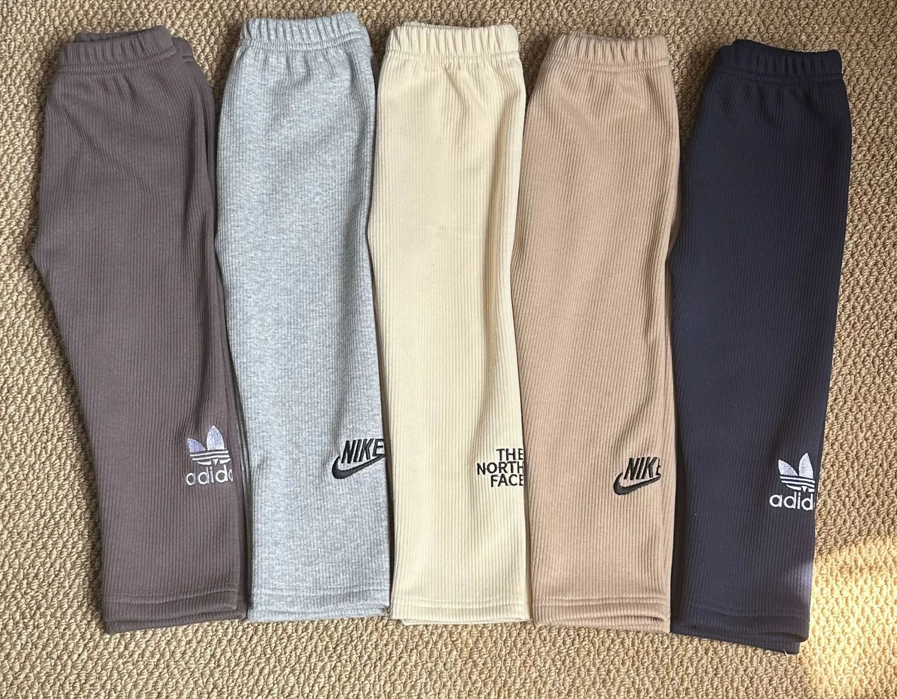 【80-150cm】ママたちに大好評 大活躍 カジュアル 履きやすい ボトムス レギンス