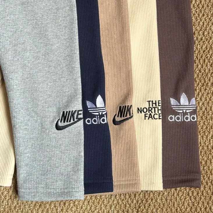 【80-150cm】ママたちに大好評 大活躍 カジュアル 履きやすい ボトムス レギンス