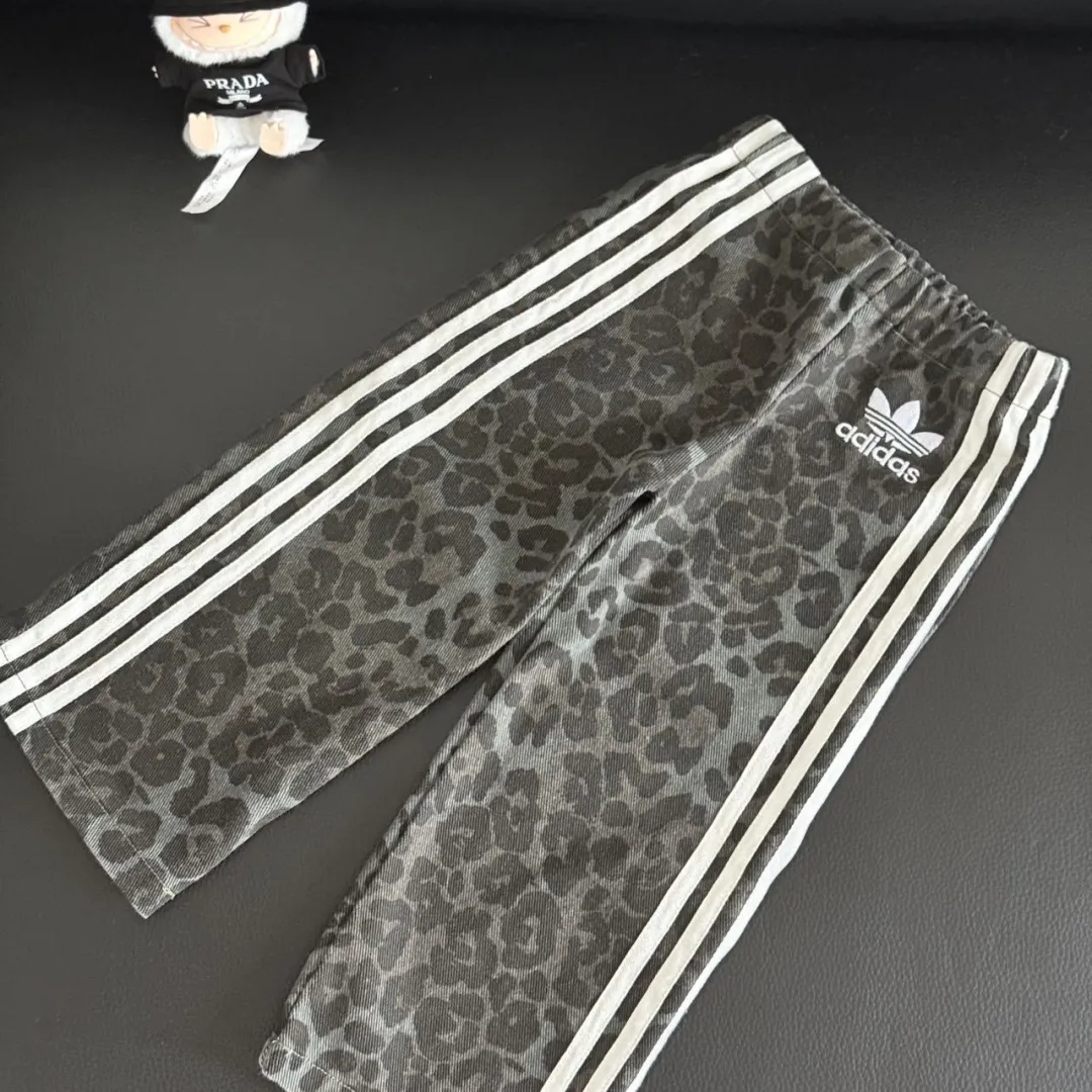 【80-130cm】トレンド感たっぷり 大注目 カジュアル ヒョウ柄 動きやすさ抜群 パンツ