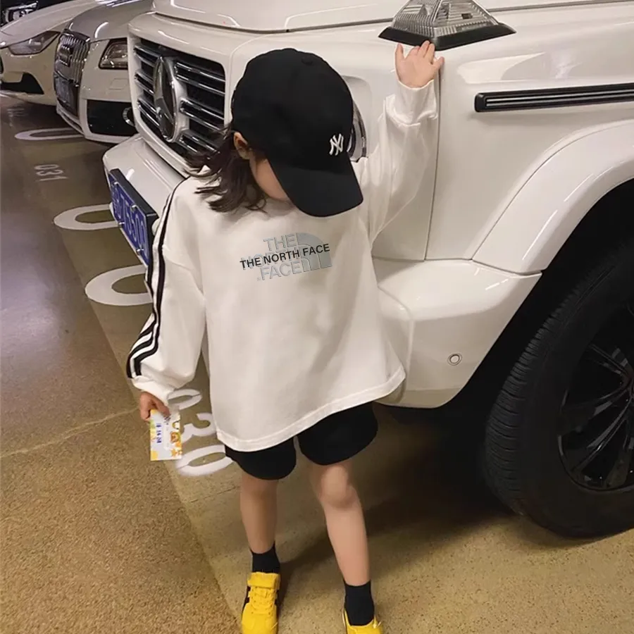 【90-150cm】トレンド感たっぷり 好感度UP カジュアル 合わせやすい 女の子 長袖 Ｔシャツ