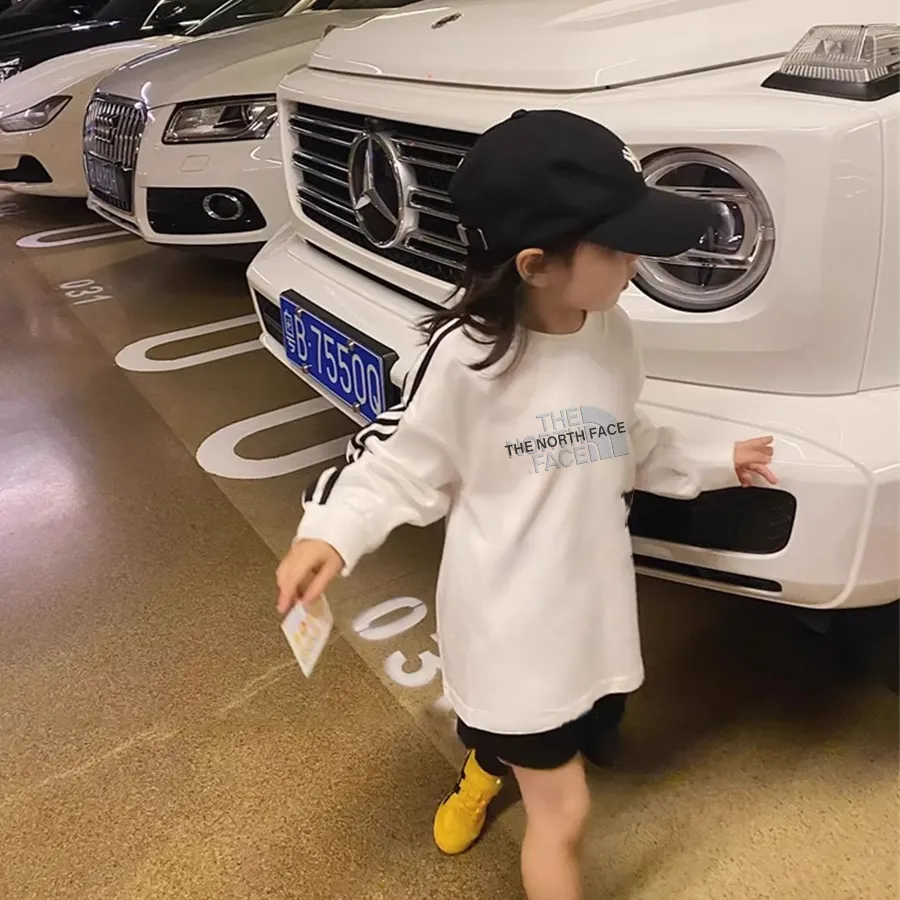 【90-150cm】トレンド感たっぷり 好感度UP カジュアル 合わせやすい 女の子 長袖 Ｔシャツ