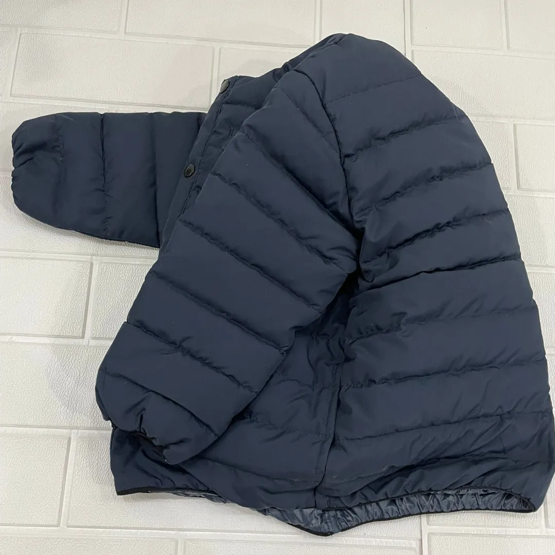 【100-160cm】インナーとしても シンプル 重ね着OK 軽量 保温性抜群 キッズ ダウンジャケット