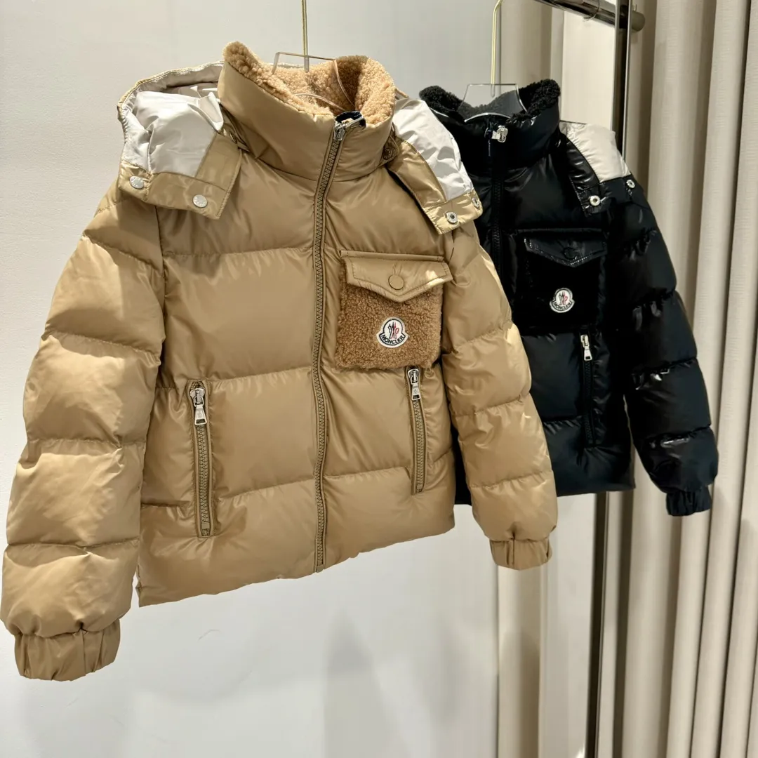 【110-160cm】冬のマストアイテム 保温性抜群 フリース襟付 フード付き ダウンジャケット