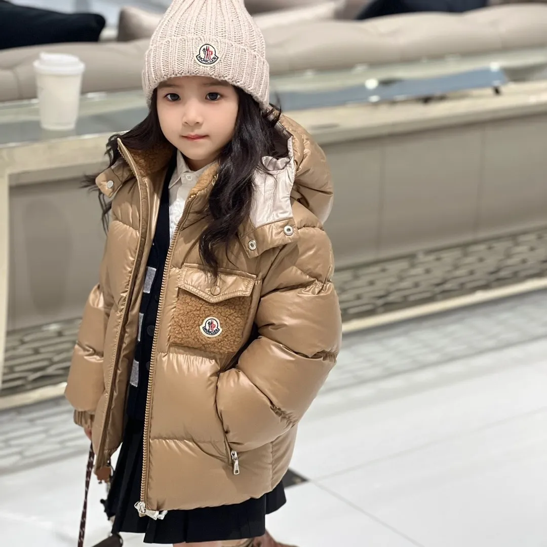 【110-160cm】冬のマストアイテム 保温性抜群 フリース襟付 フード付き ダウンジャケット