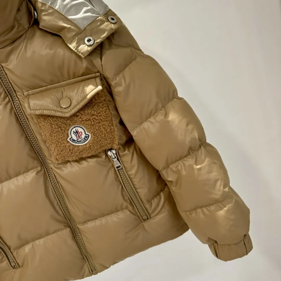 【110-160cm】冬のマストアイテム 保温性抜群 フリース襟付 フード付き ダウンジャケット