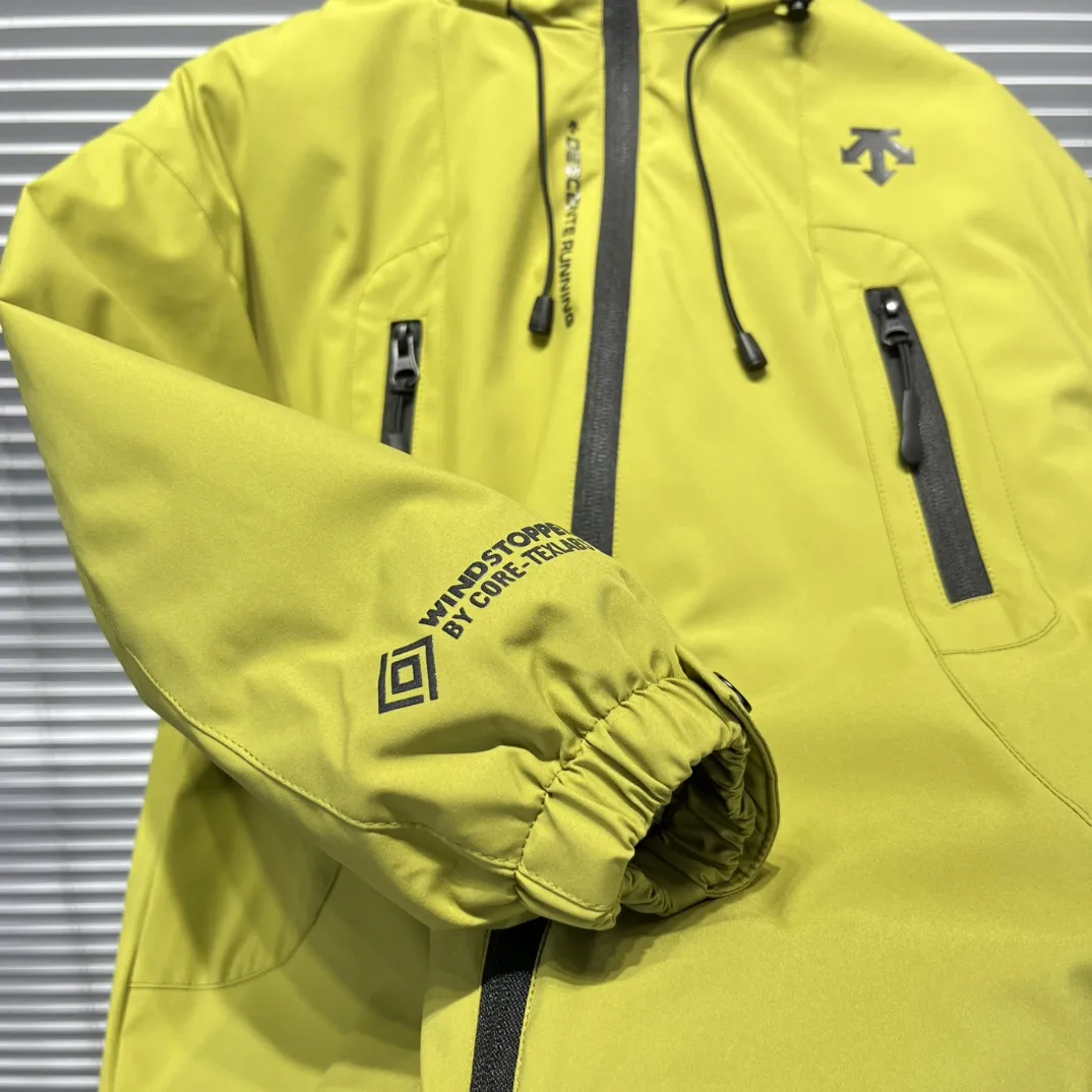 【120-170cm】注目度UP 動きやすい あったか保温 防風ジャケット フード付き ダウンジャケット