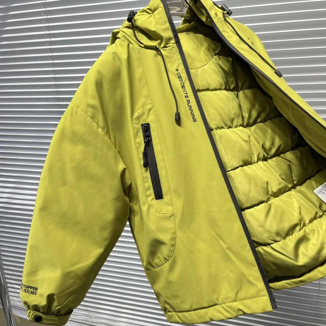 【120-170cm】注目度UP 動きやすい あったか保温 防風ジャケット フード付き ダウンジャケット