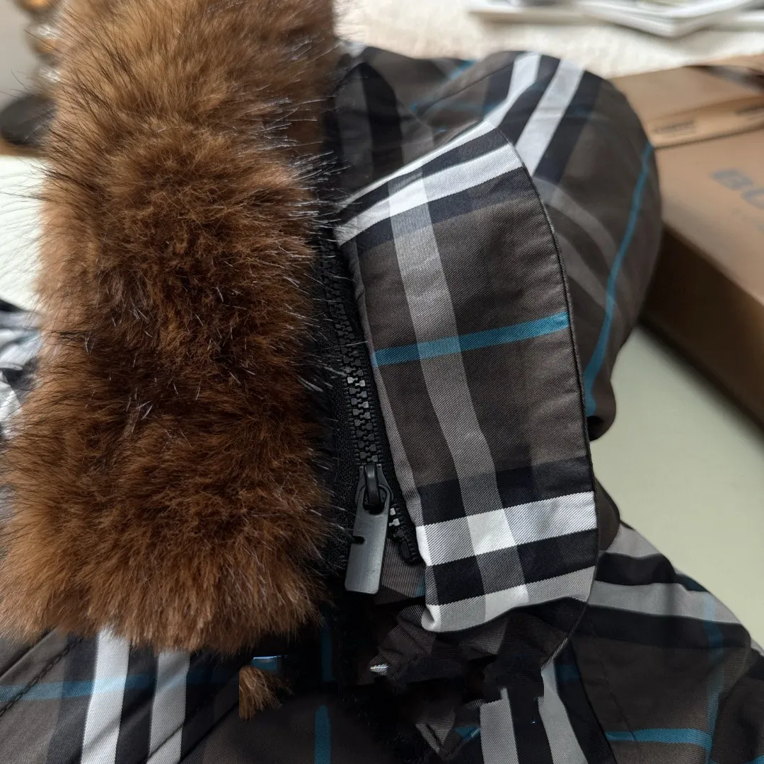 【110-150cm】冬のおしゃれアイテム 品質満点 チェック柄 フードファー付き ダウンジャケット