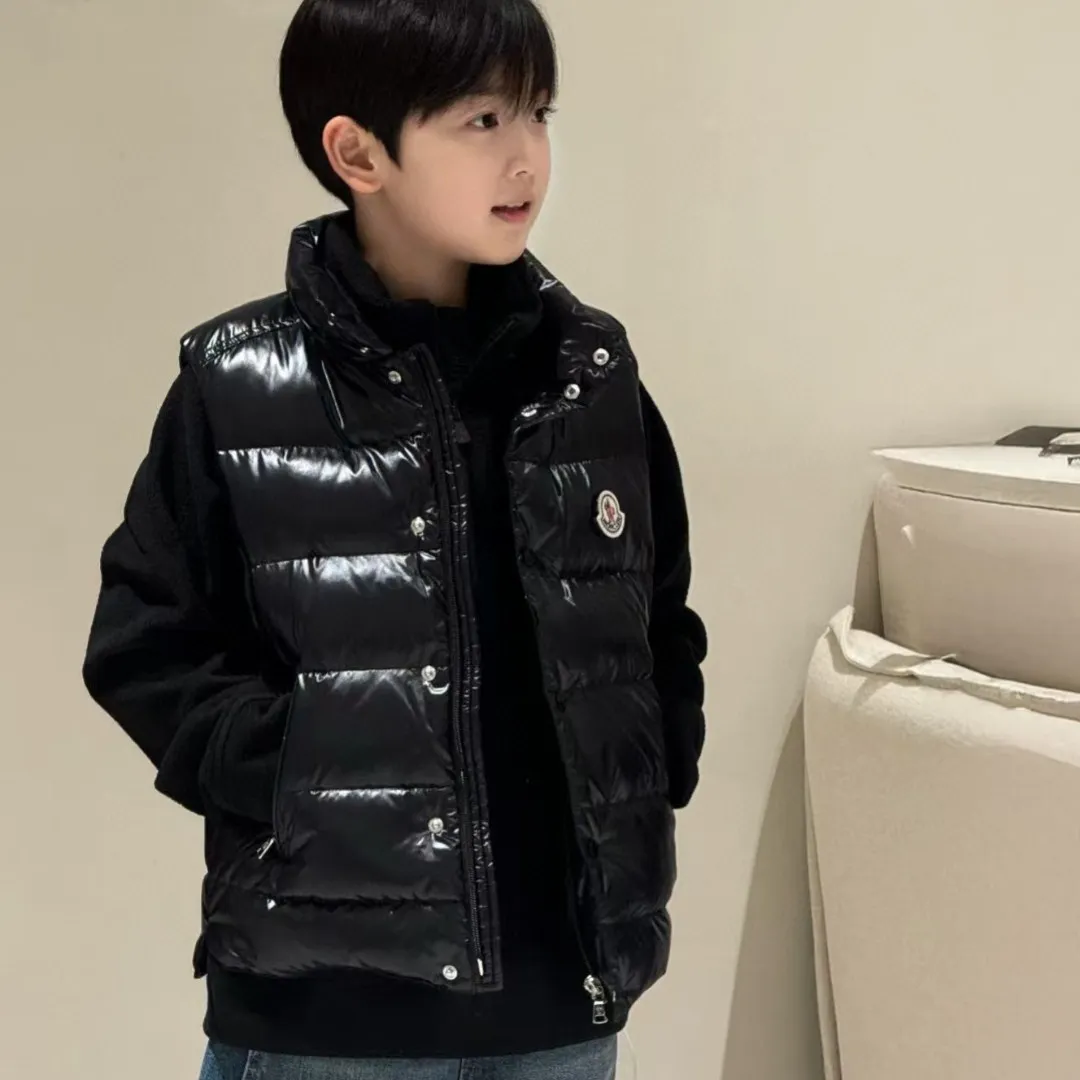 【110-170cm】SNSで話題 爆売れ中 トレンド  保温性抜群 ユニセックス ダウンベスト