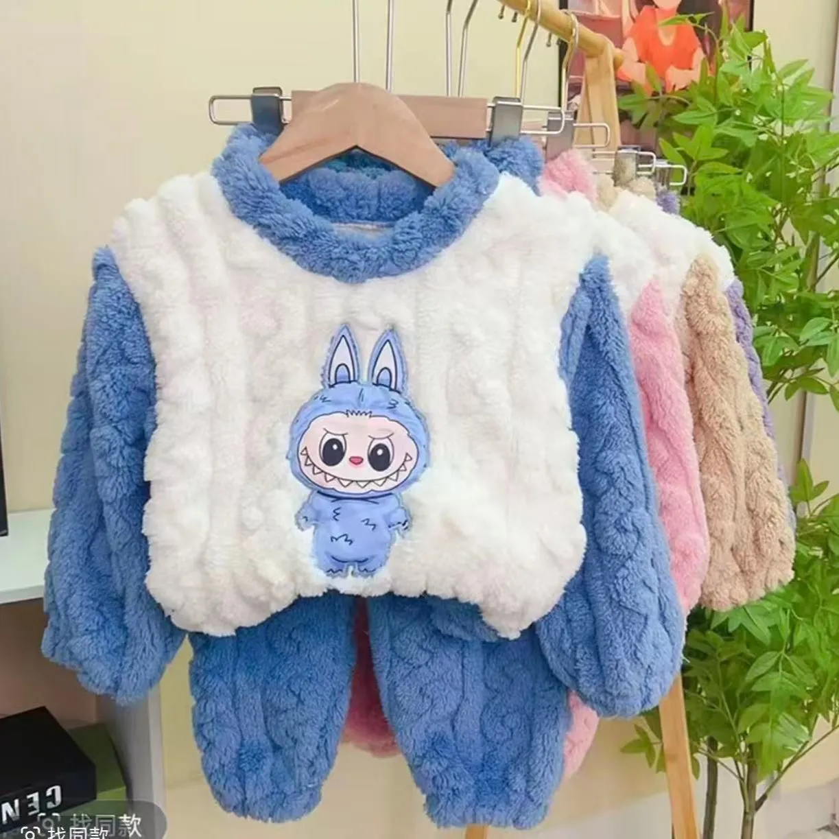 【90-150cm】大好評 肌に優しい ふわふわ あったか カートゥーン ルームウェア セット