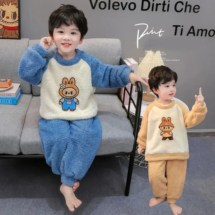 【90-140cm】絶対欲しい！可愛い あったか カートゥーン ルームウェア セット