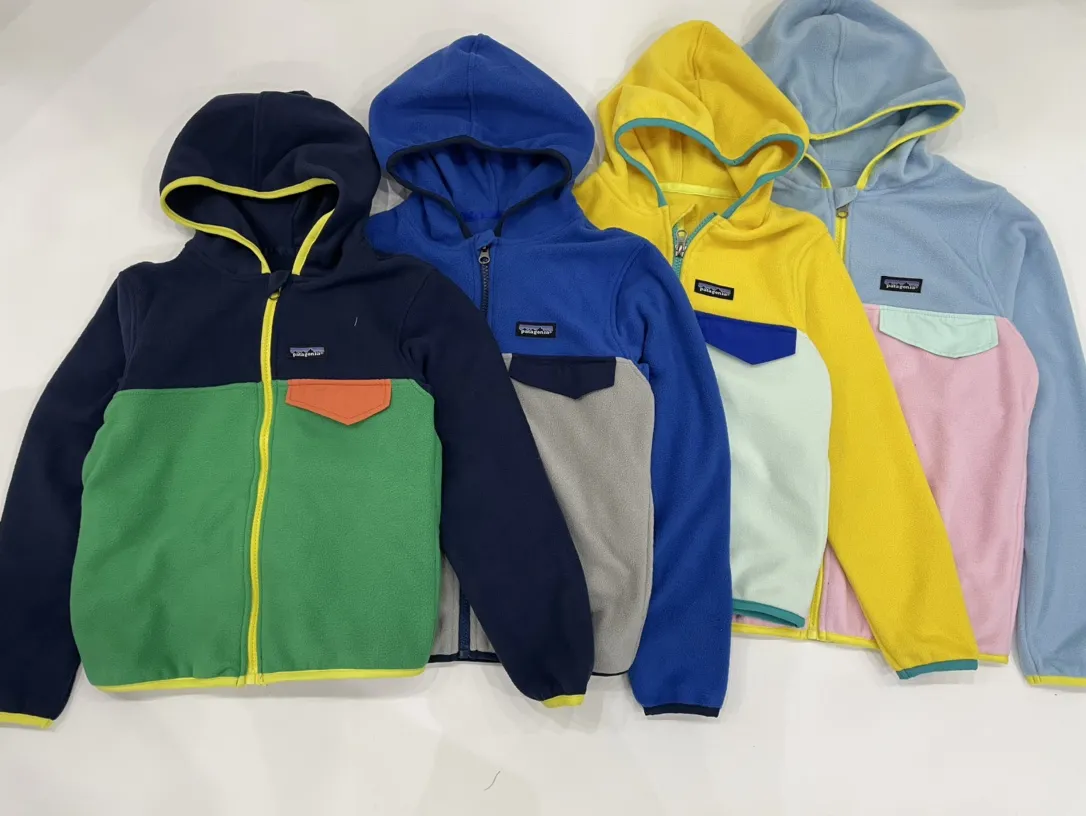 【100-160cm】秋冬のデイリーコーデに 動きやすい フード付き キッズ 軽量 フリースジャケット