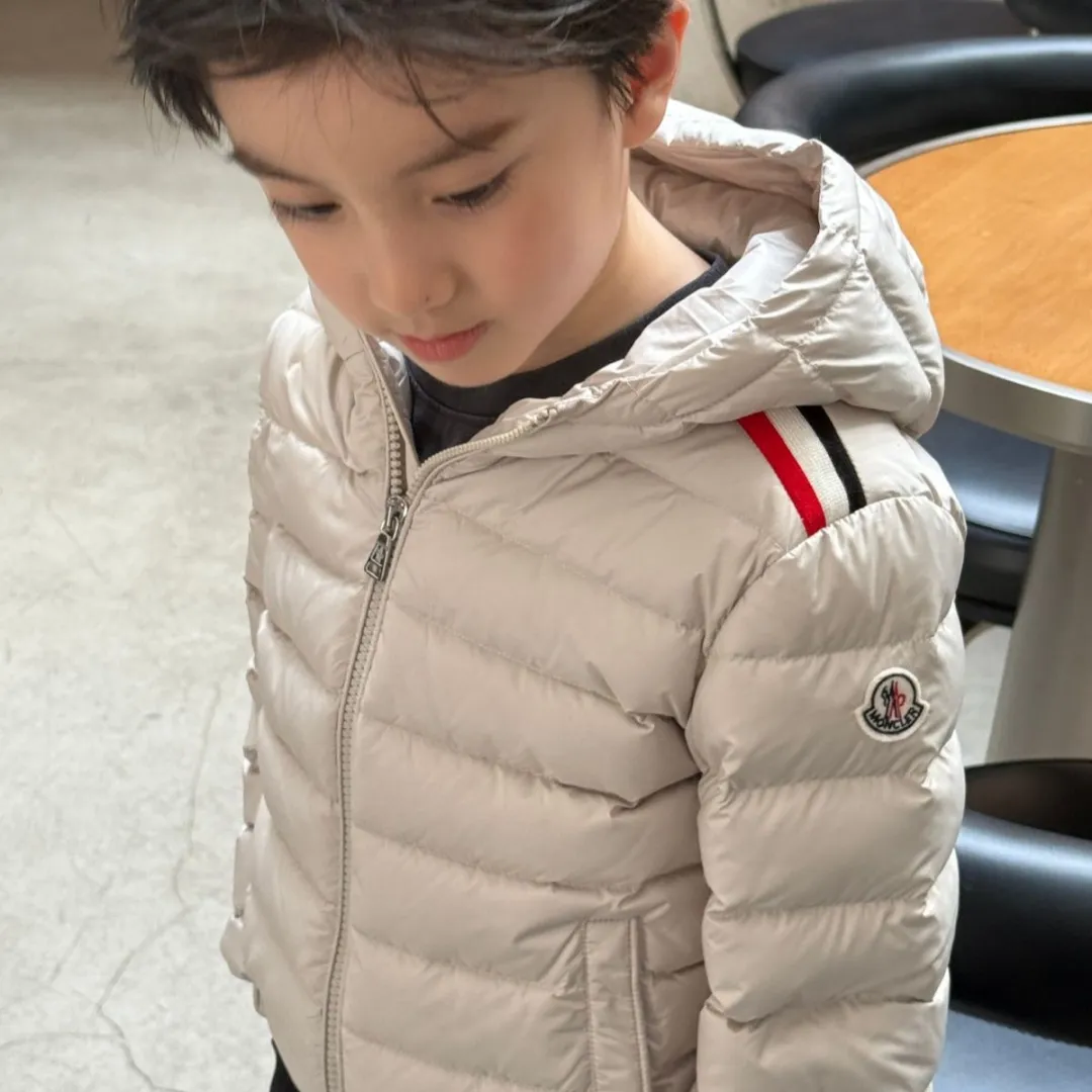 【110-150cm】冬のマストアイテム 軽くて動きやすい シンプル ダウンジャケット