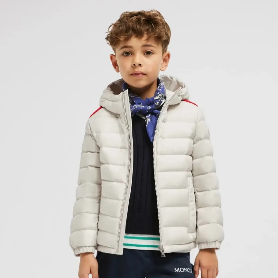 【110-150cm】冬のマストアイテム 軽くて動きやすい シンプル ダウンジャケット