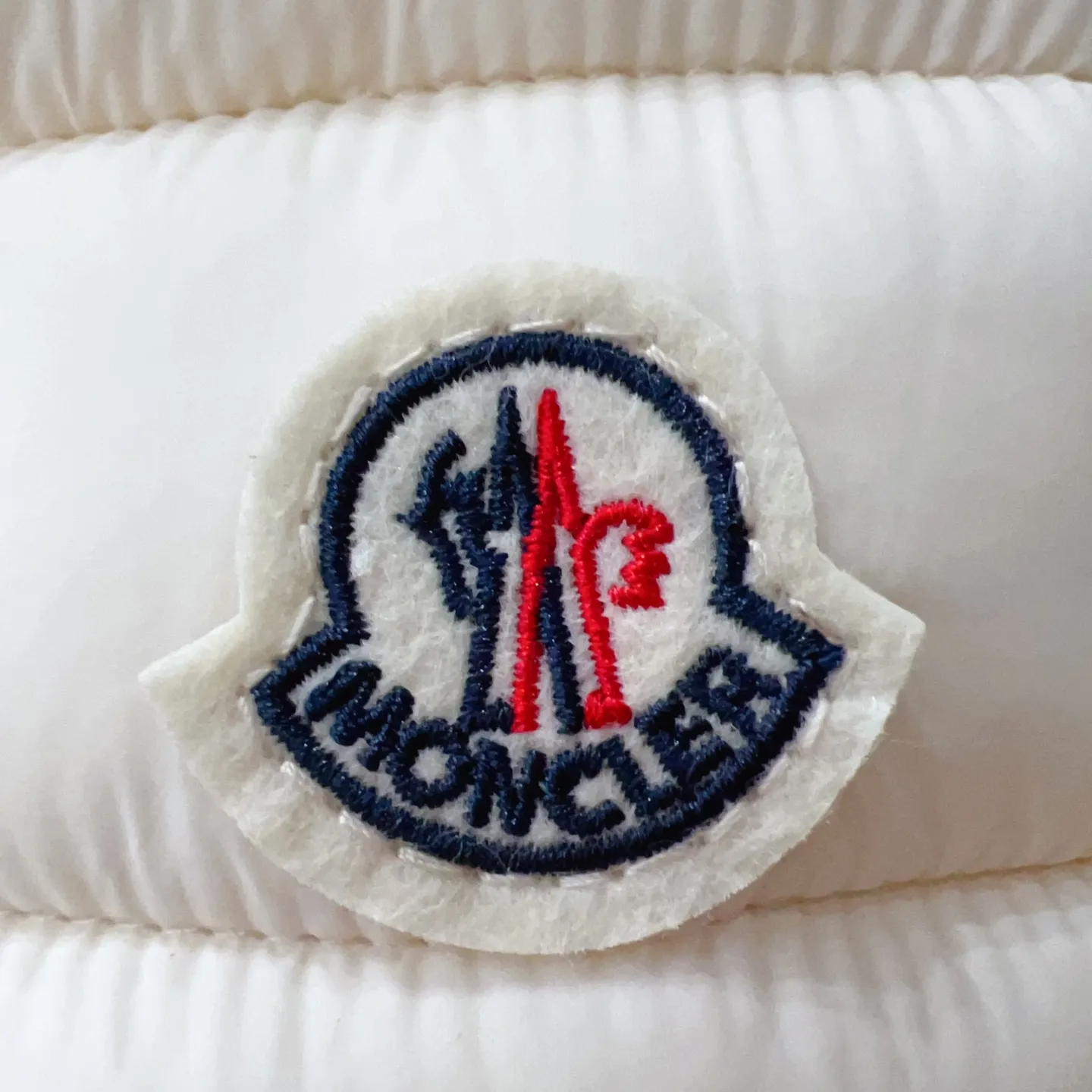 【90-150cm】着回し力抜群 大人気 すっきりシルエット シンプル キッズ ベーシックダウン