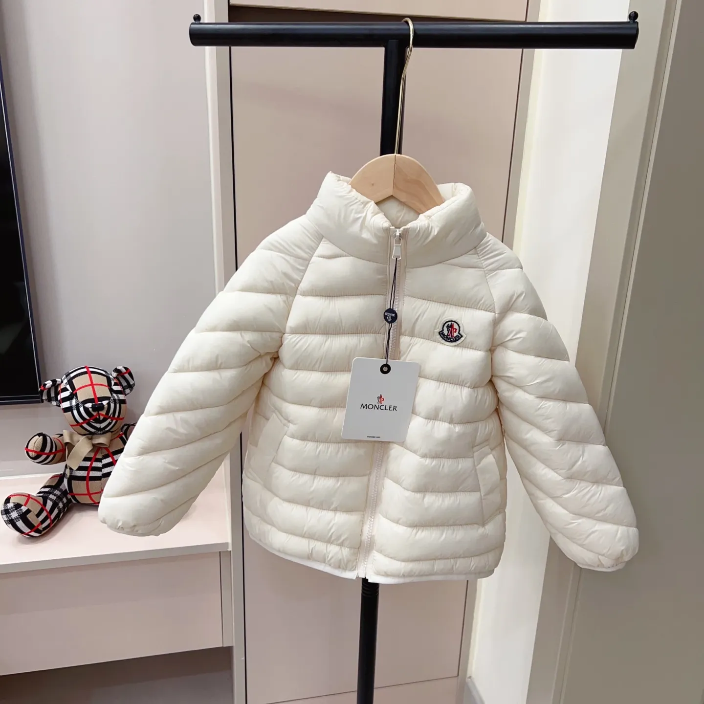 【90-150cm】着回し力抜群 大人気 すっきりシルエット シンプル キッズ ベーシックダウン