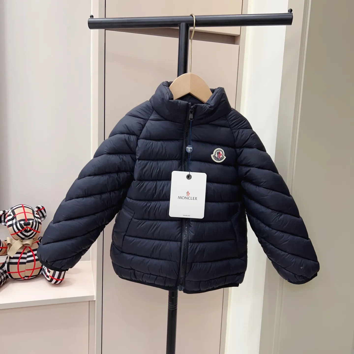 【90-150cm】着回し力抜群 大人気 すっきりシルエット シンプル キッズ ベーシックダウン