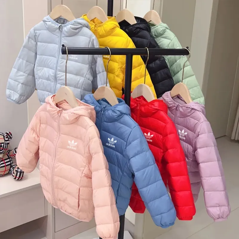 【100-170cm】よく売れる トレンド  カラバリ豊富 あったか キッズ 軽量 ダウンジャケット