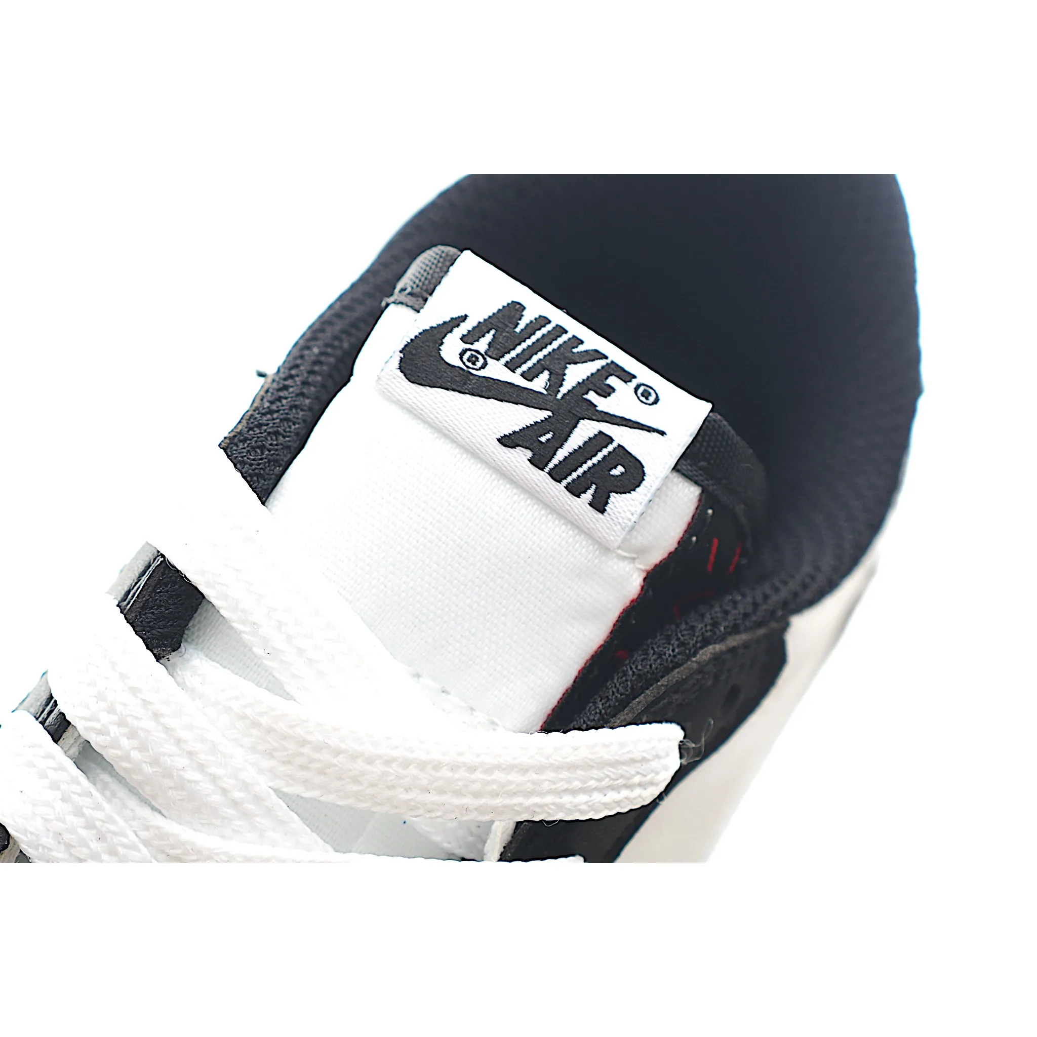 デイリーユースにぴったり シンプル 合わせやすい 軽量 キッズ スニーカー