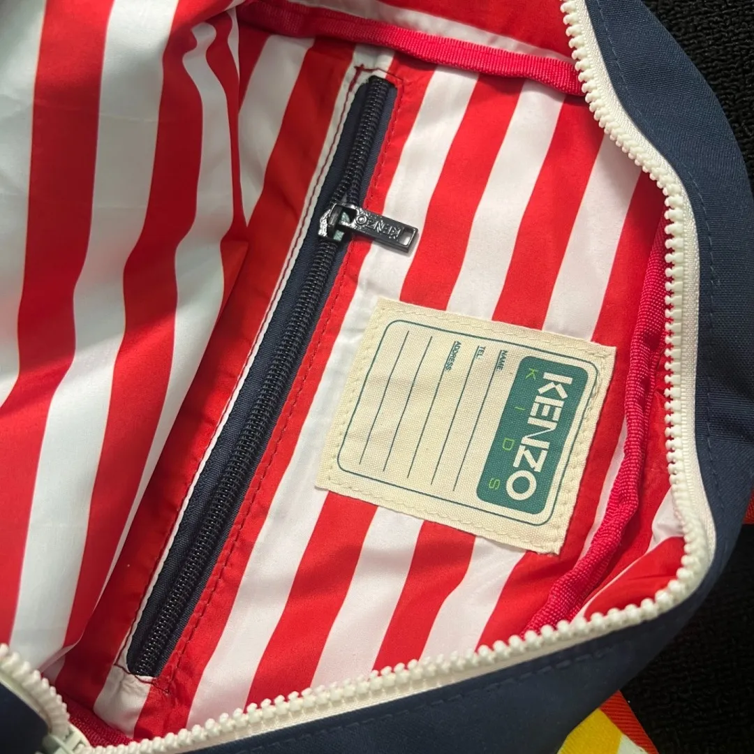 デイリー使いに 大容量タイプ 軽くて丈夫 リュック バックパック