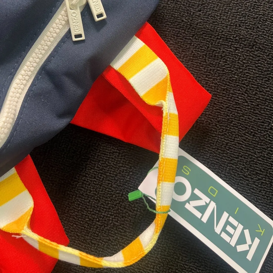 デイリー使いに 大容量タイプ 軽くて丈夫 リュック バックパック