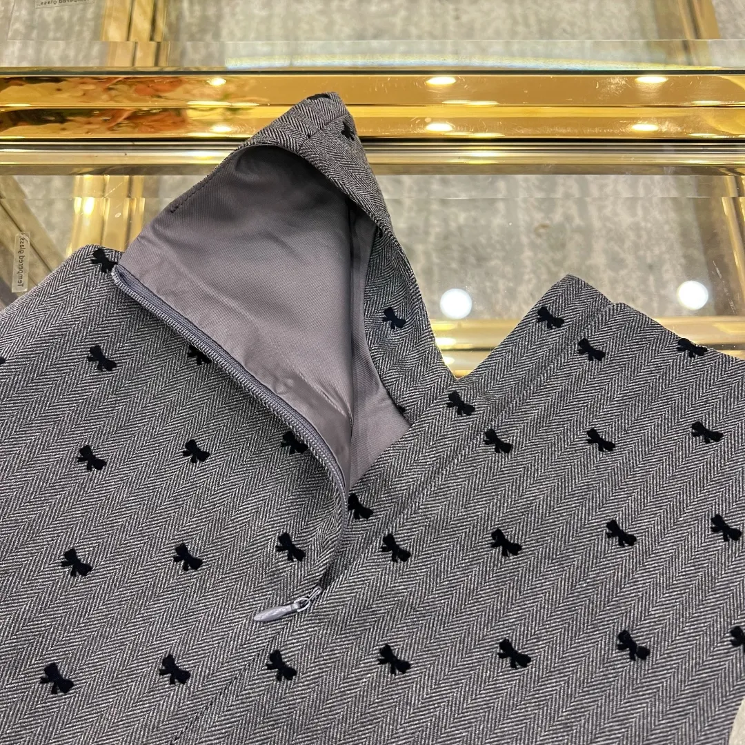 【110-160cm】デイリーにもお出かけにも おしゃれ ガーリー ドット柄 ワンピース