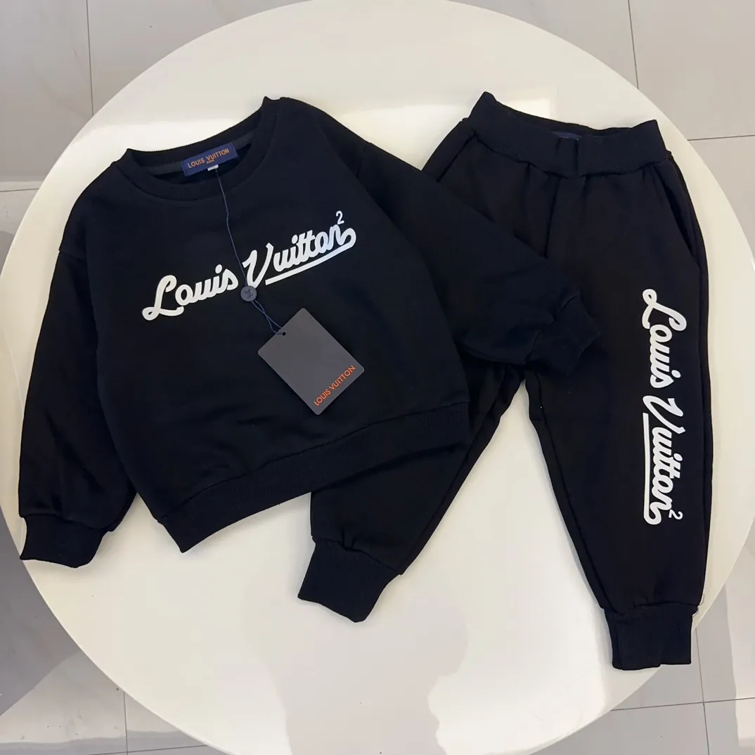 【90-150cm】着回しやすい あったか シンプル 軽量 トレーナー＋パンツセット/中綿アウター