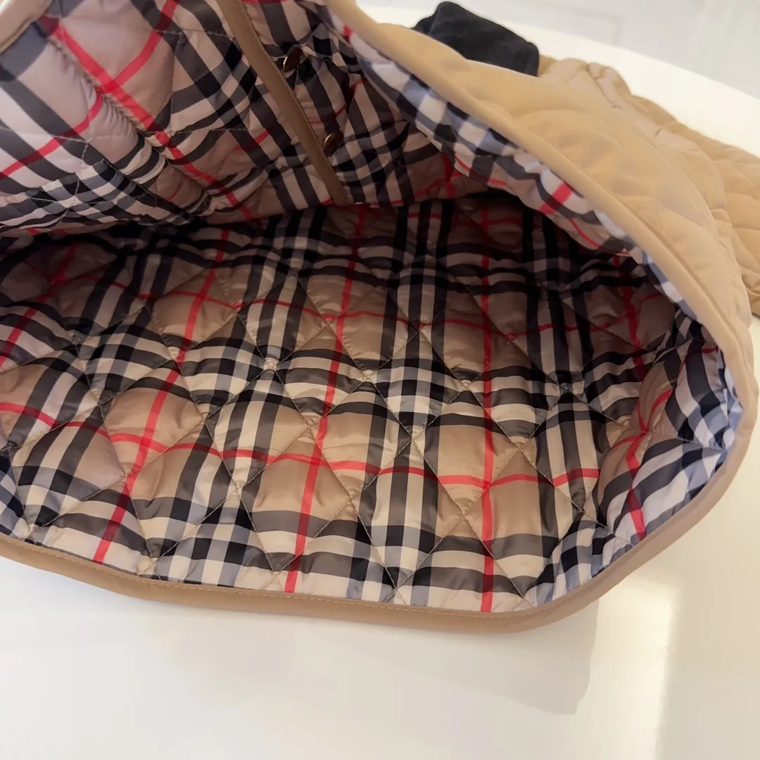 【90-150cm】秋口から春先まで活躍 カジュアル シンプル 軽量 中綿ジャケット