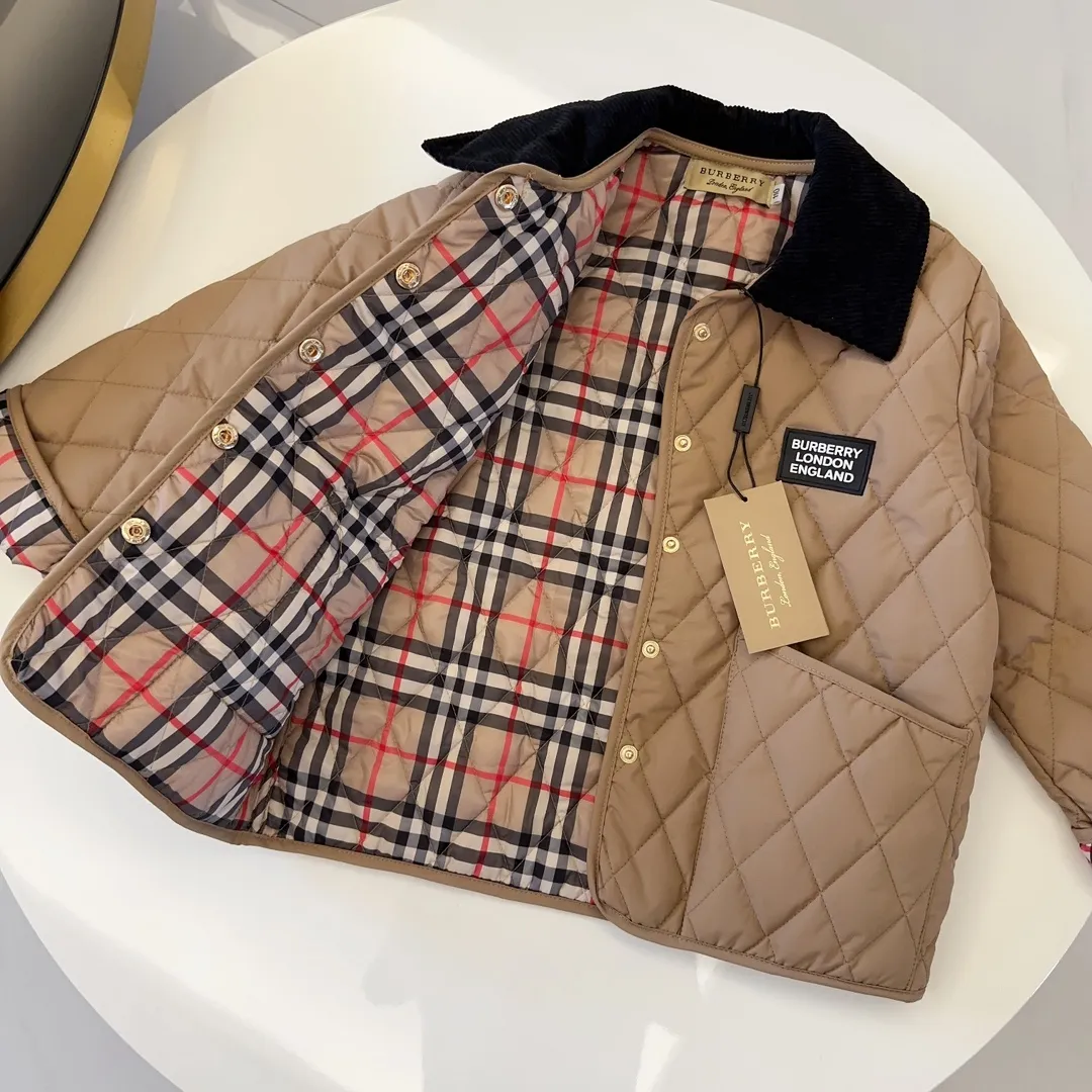 【90-150cm】秋口から春先まで活躍 カジュアル シンプル 軽量 中綿ジャケット