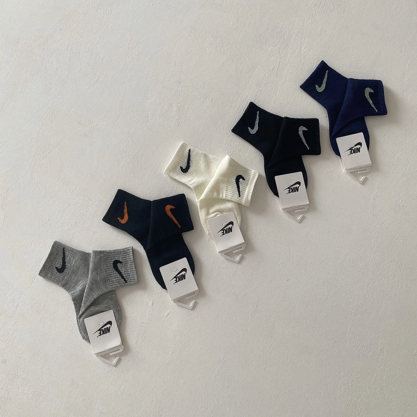 ５足セット 絶対欲しい 爆売れ中 シンプル 通気性良い 肌触り良い キッズソックス