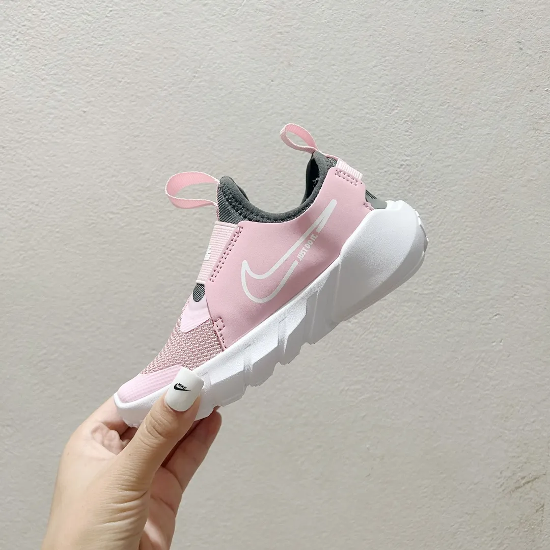 好感度100％  軽量デザイン 脱ぎ履きラクラク キッズ ランニングシューズ