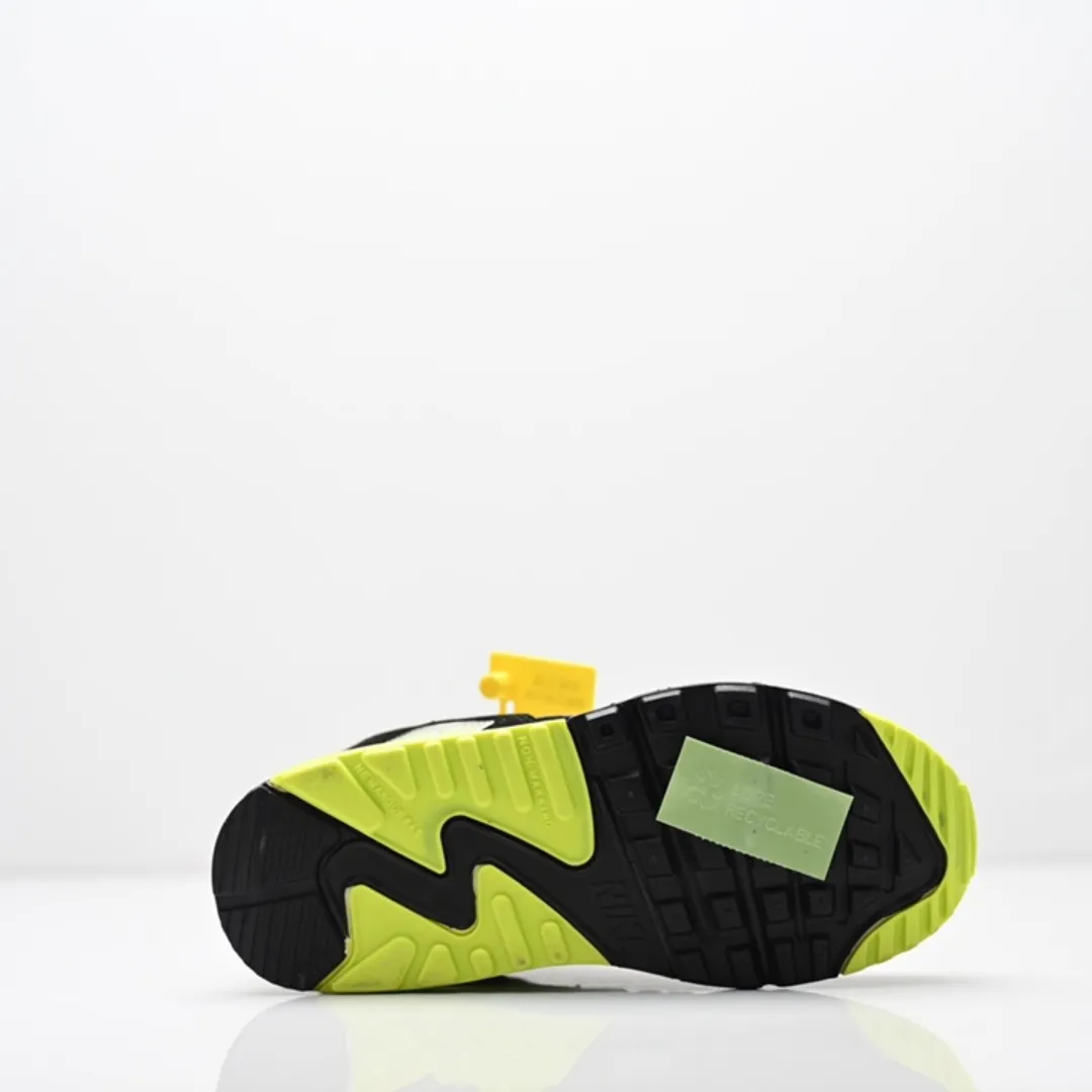 トレンド感たっぷり 防滑ソール クッション性＆防滑性 キッズ スニーカー