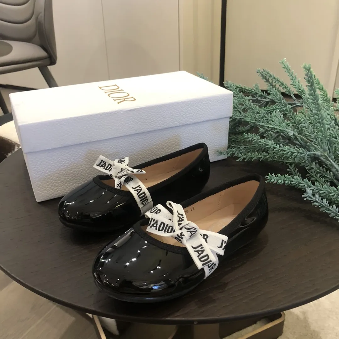 おしゃれキッズ必見 気質満点  スウィート 歩きやすい キッズ プリンセス シューズ