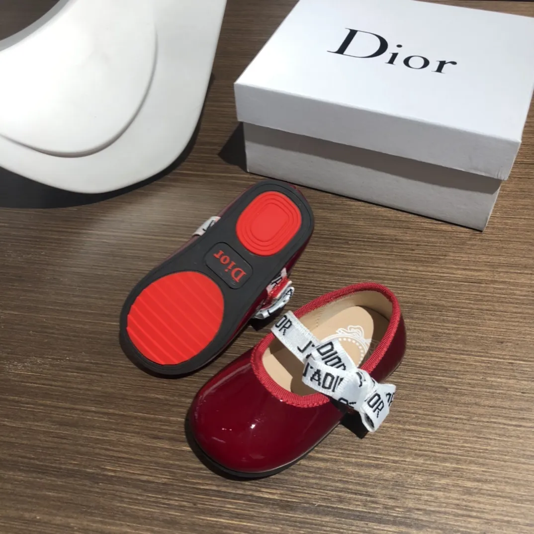 上品さと可愛さを両立 おすすめ おしゃれ 軽量 歩きやすい バレエシューズ