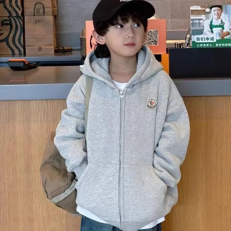 【110-170cm】爆売れ必至 注目度UPカジュアル トレンド  男の子 ジップパーカー