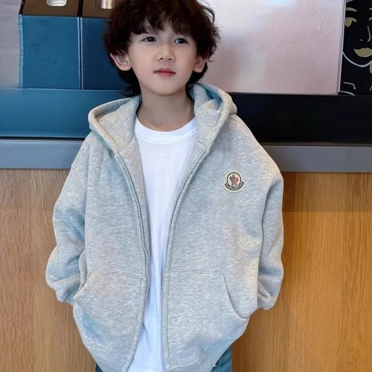 【110-170cm】爆売れ必至 注目度UPカジュアル トレンド  男の子 ジップパーカー