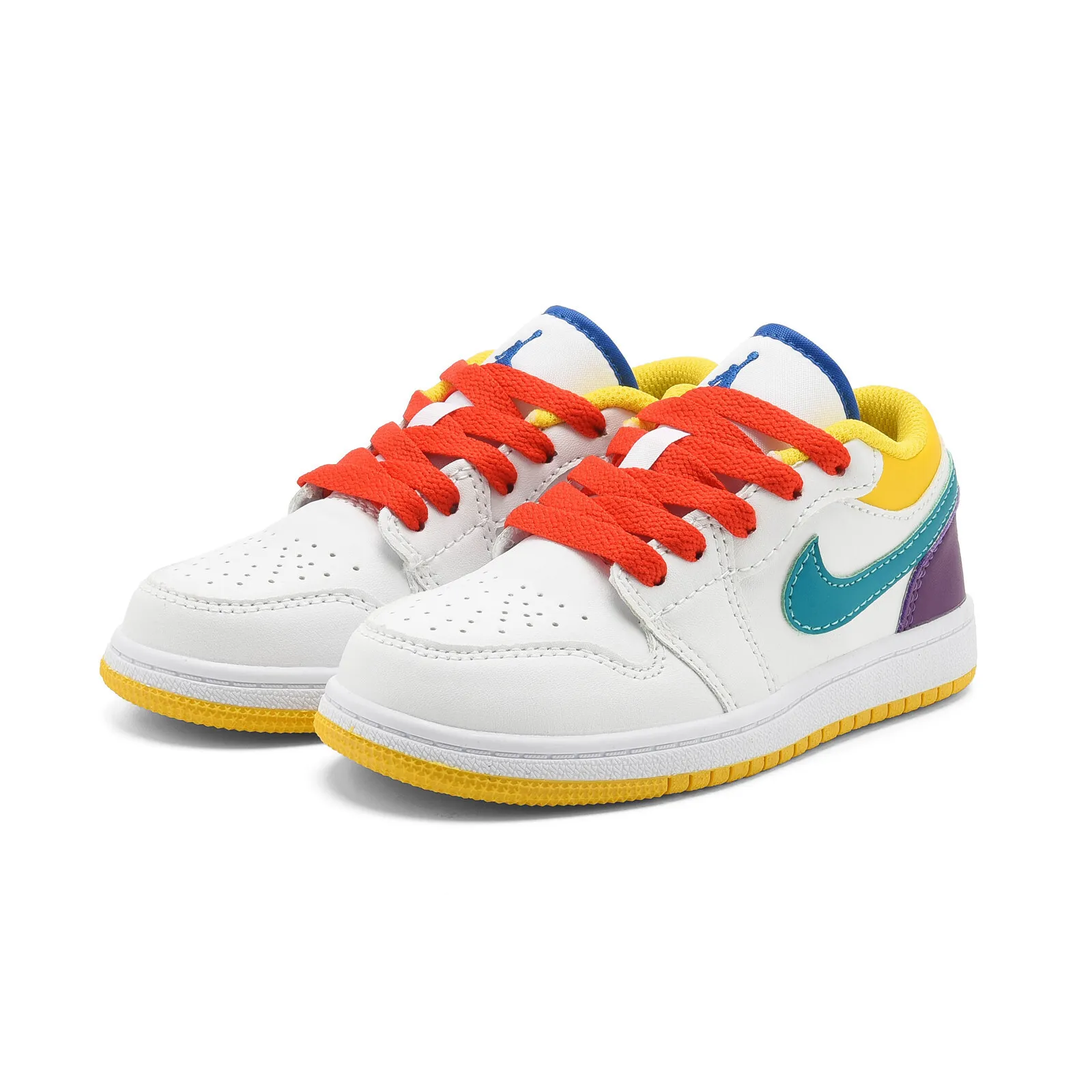 【22-37】鮮やかな印象 元気よく見える 耐久性がある スポーツ風 履きやすい スニーカー