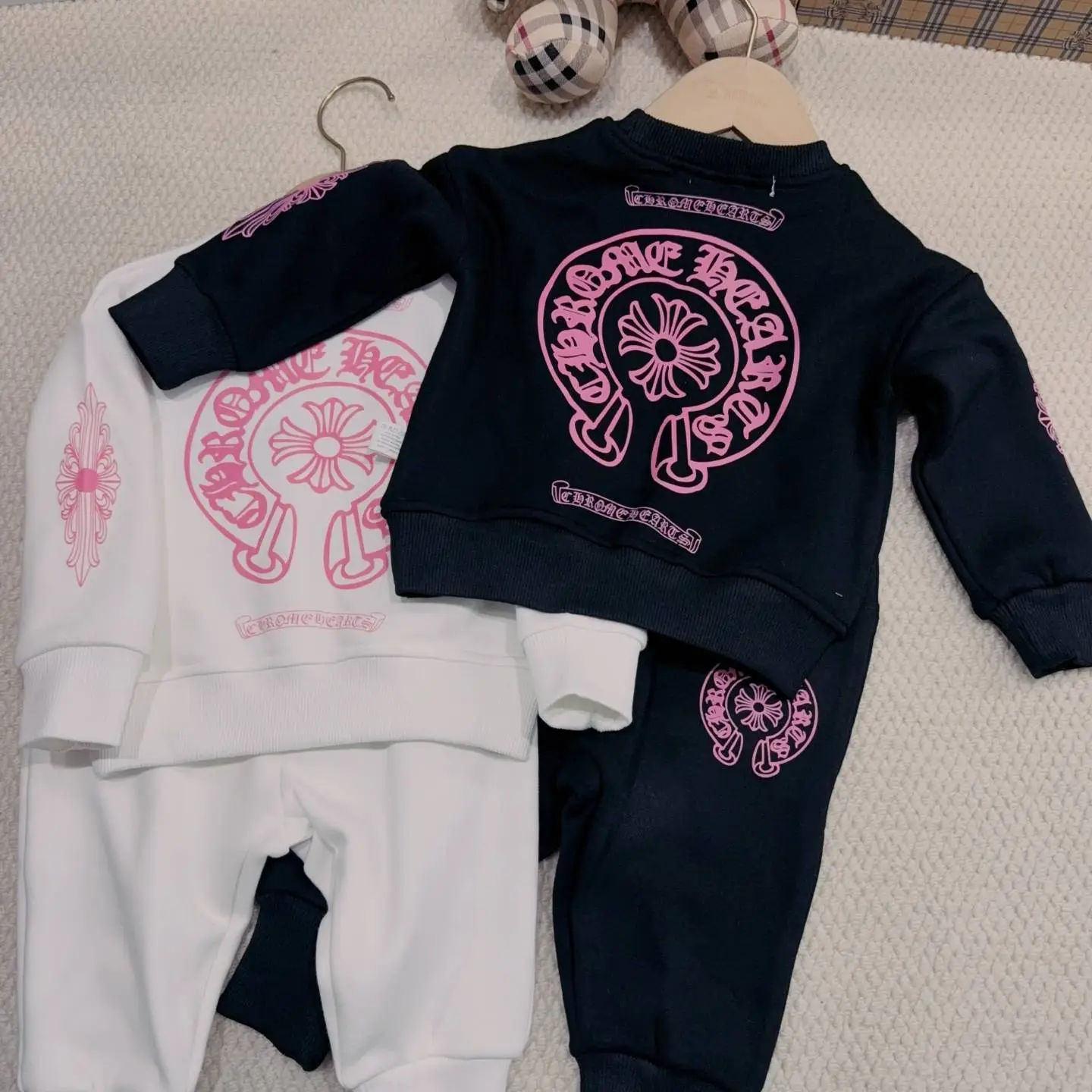 【90-160cm】毎日着たくなる 注目度急上昇 肌に優しい カジュアル 着せやすい トレーナー+パンツ セットアップ