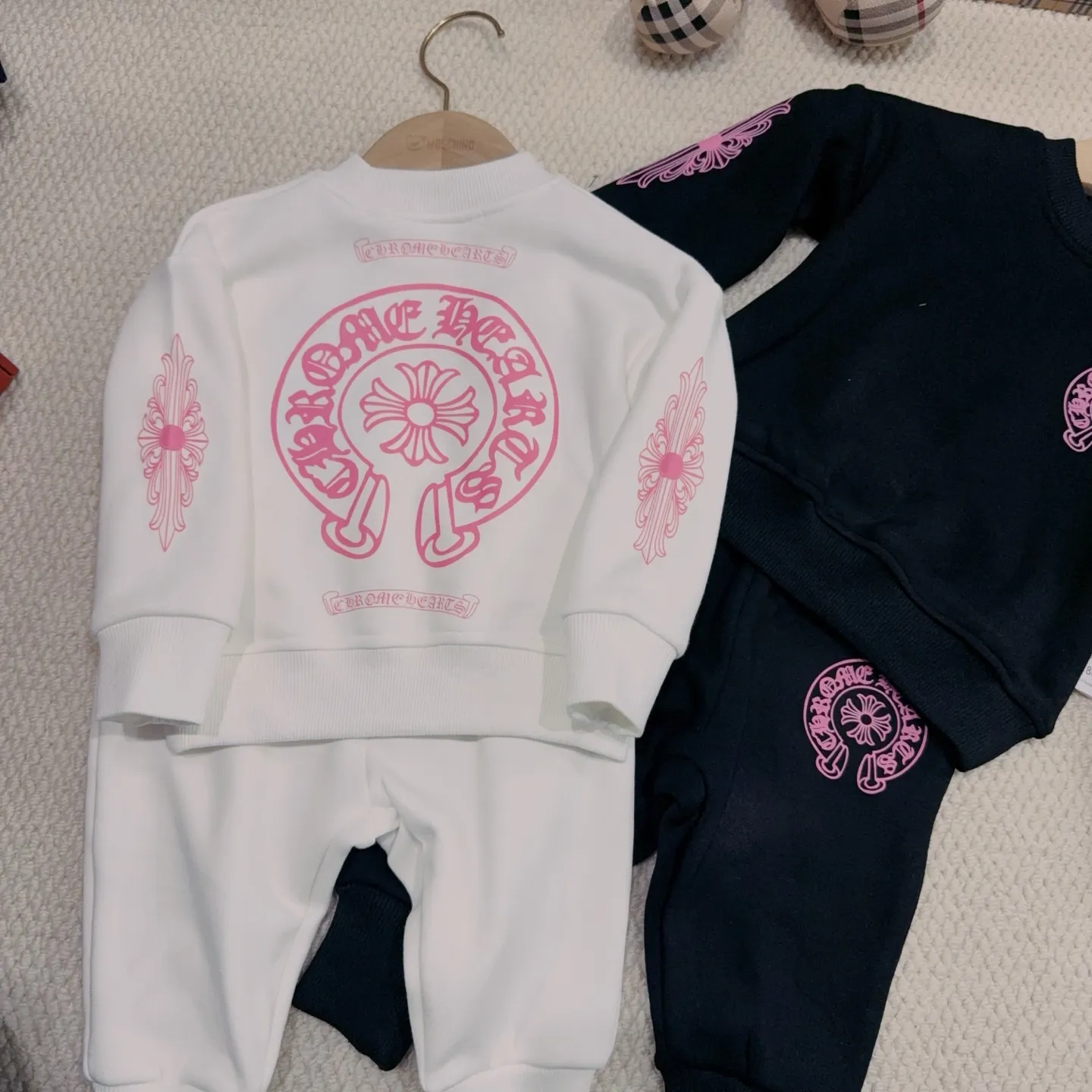 【90-160cm】毎日着たくなる 注目度急上昇 肌に優しい カジュアル 着せやすい トレーナー+パンツ セットアップ