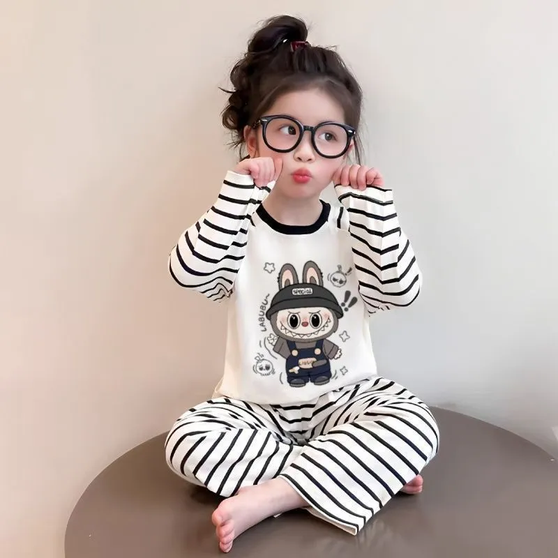 【90-150cm】絶対欲しい キャラクター ボーダー柄 快適な着心地 ルームウェア