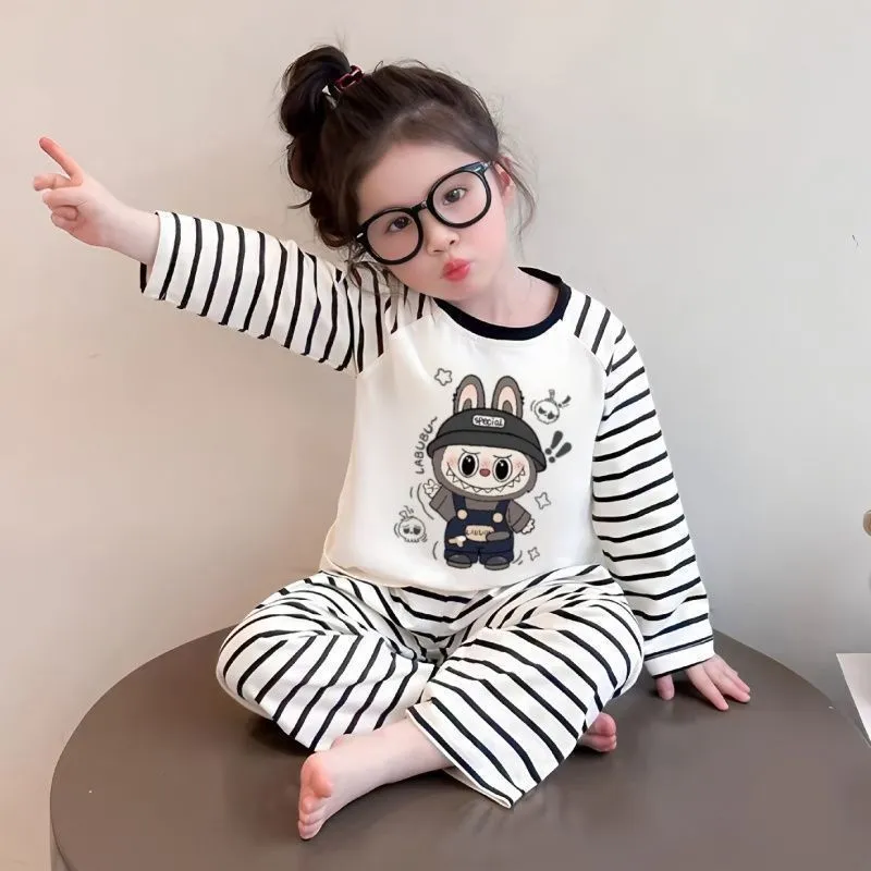 【90-150cm】絶対欲しい キャラクター ボーダー柄 快適な着心地 ルームウェア