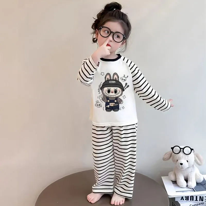 【90-150cm】絶対欲しい キャラクター ボーダー柄 快適な着心地 ルームウェア