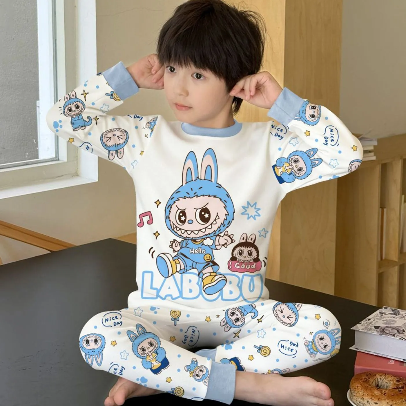 【100-150cm】爆売れ中 大注目 キャラクター プリント 快適 男の子 ルームウェア