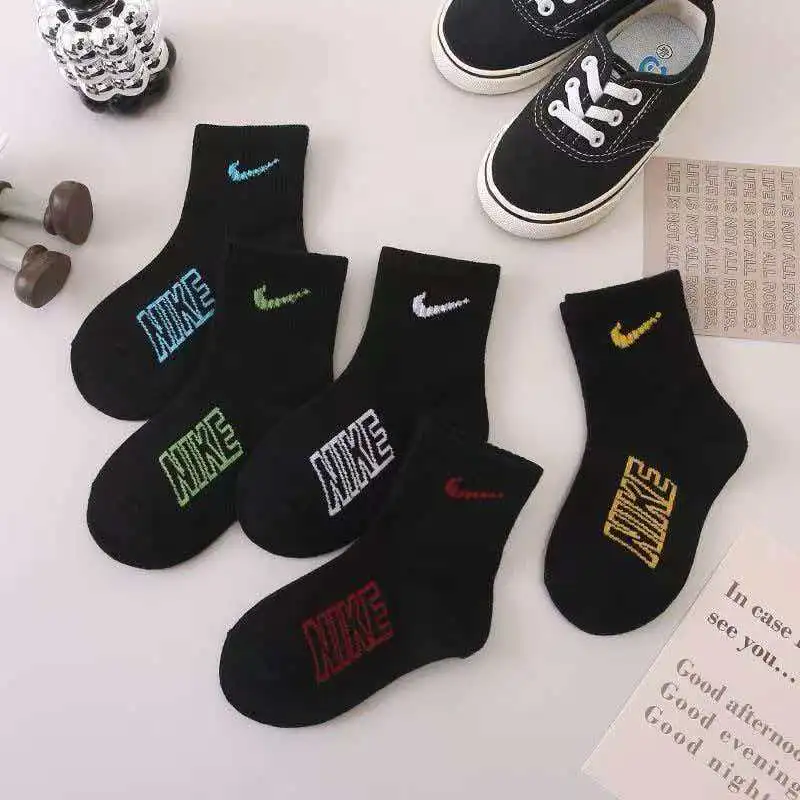 今売れてます 注文殺到中 トレンド感満点 肌触りいい 人気筋 靴下