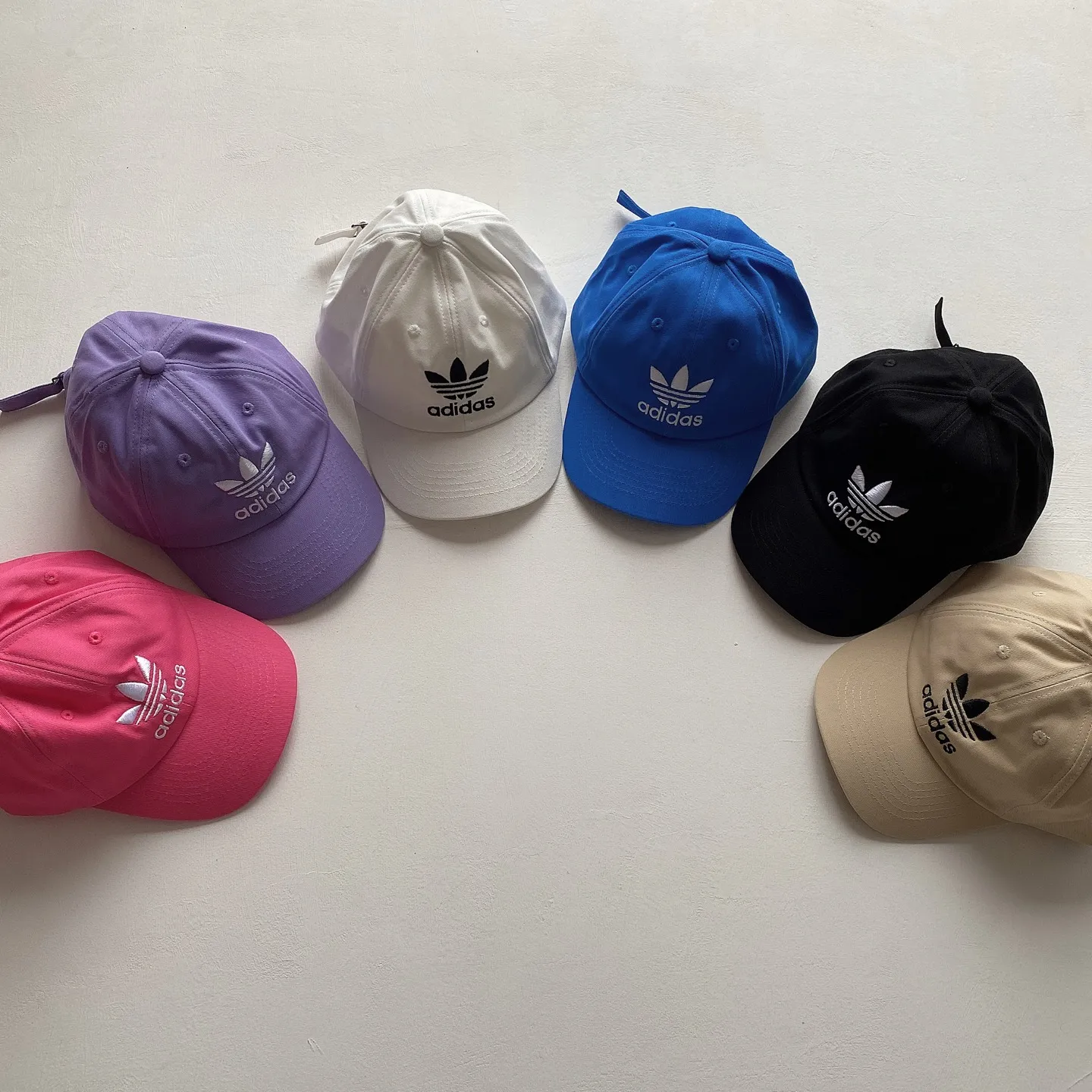 【フリー】オシャレ度UP 可愛さ満点 トレンド感満載 多色選べる 帽子