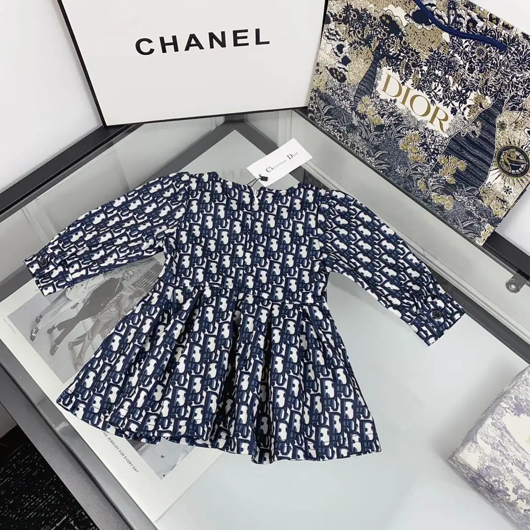 【66-100cm】毎日着たくなる 目を引くデザイン 上品かわいい 人気な定番 女の子 ワンピース