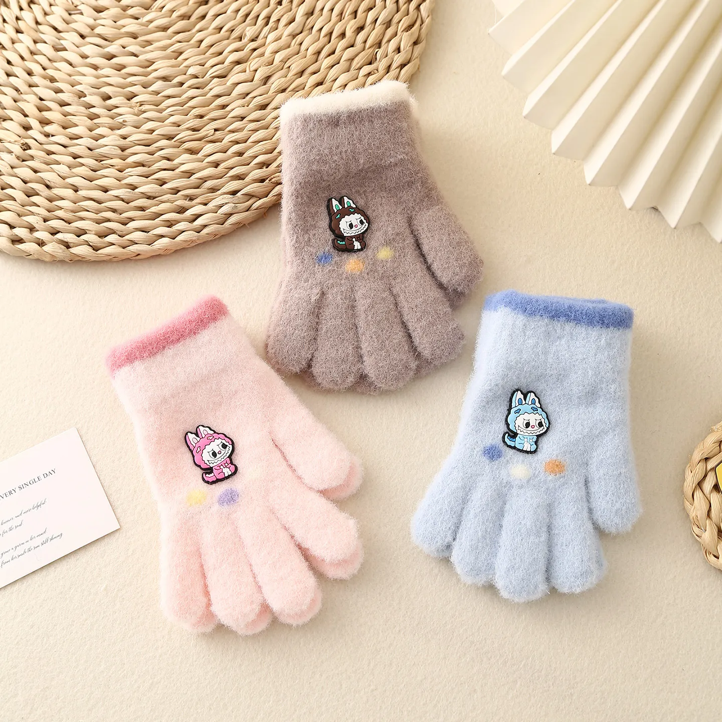 人気アイテム 可愛い ふわふわ あったか 寒さ対策 肌触りが良い キッズ 手袋