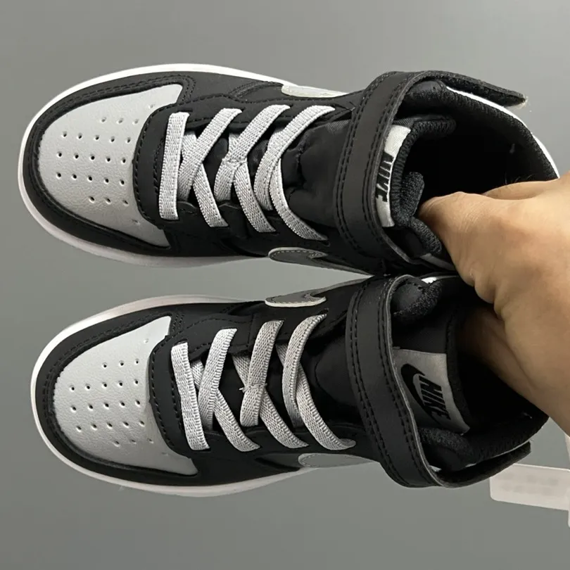 【22-37】運動キッズに最適 デイリーに大活躍 歩きやすい 多色展開 履きやすい スニーカー