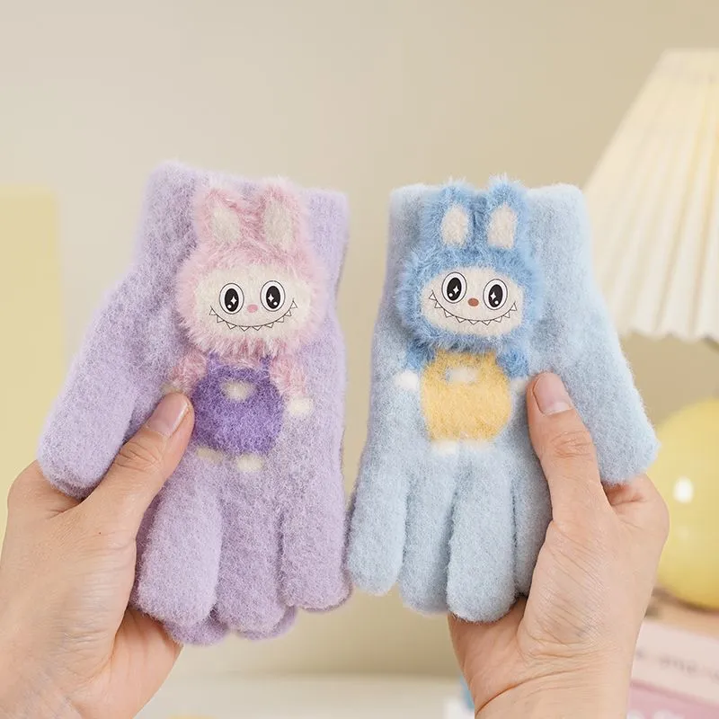 冬のお出かけに必須 可愛い ふわふわ素材 あったか 保温性抜群 キッズ手袋