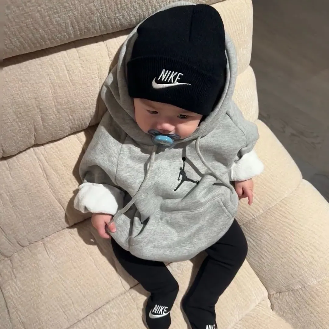 【66-90cm】人気爆発中 売れ筋 カジュアル 肌触り良い ベビー フード付き ロンパース